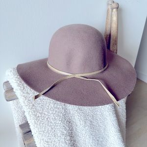 Tan Hat